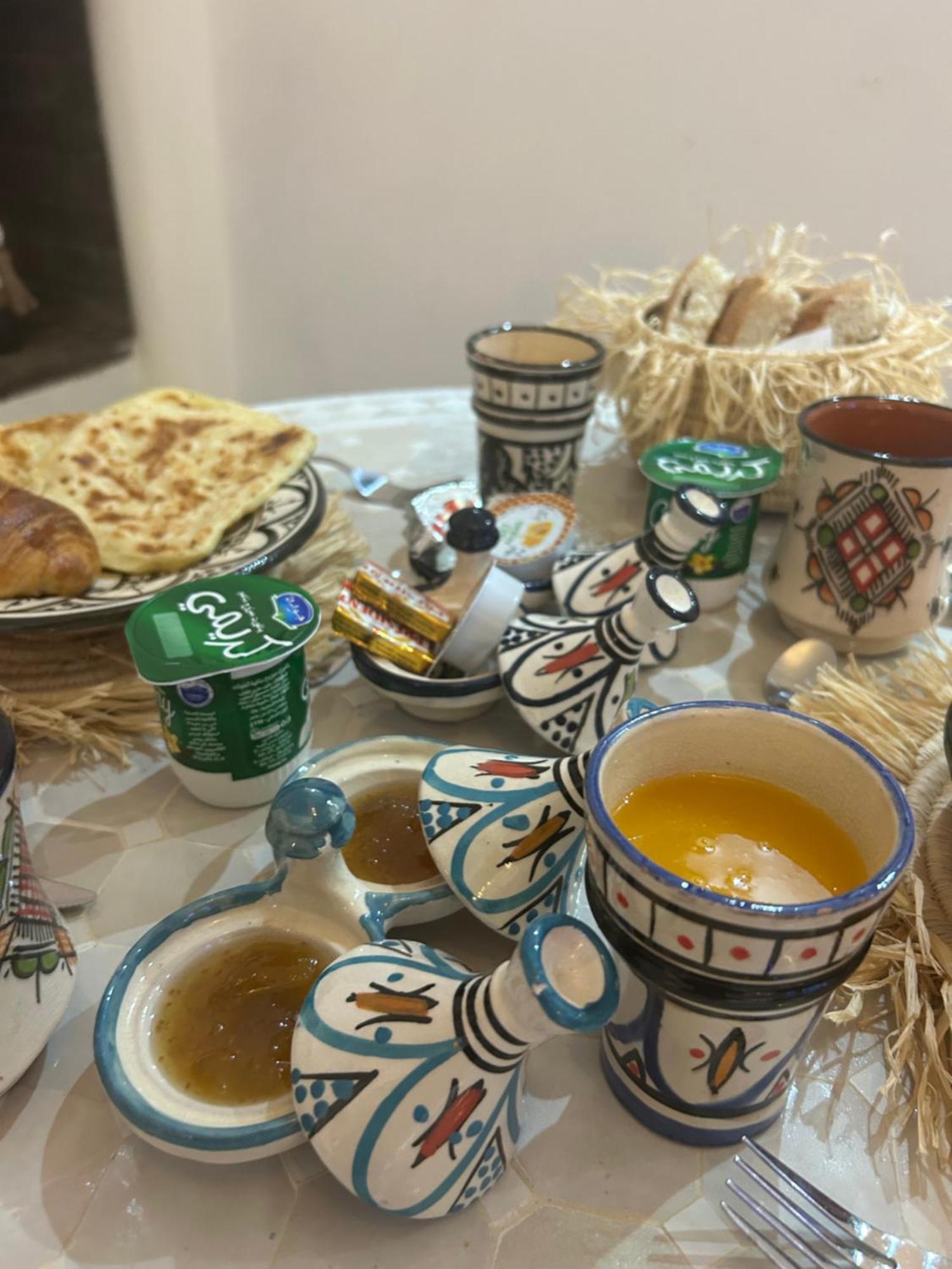 מרקש Riad Amazing Amazigh Avec Jacuzzi Petit Dejeuner Compris Avec Aussi Chambres Familiales Pres De La Place Jemaa El Fna מראה חיצוני תמונה